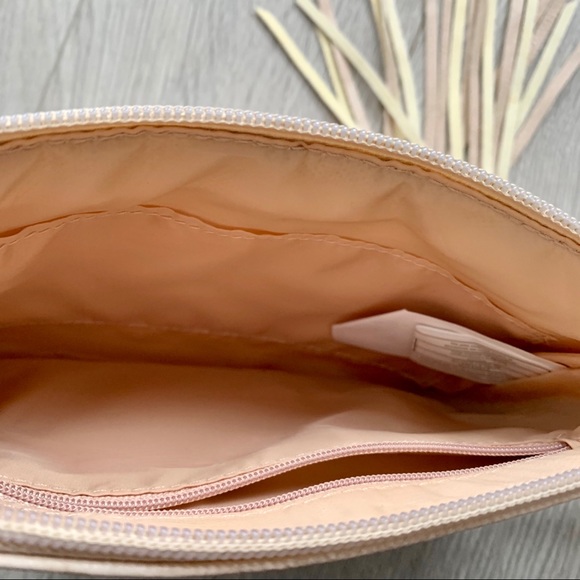 Vegan Crossbody Purse - Picture 4 of 4